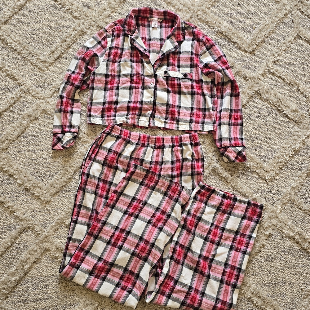 Victorias Secret Flannel Cropped Pajama set Size M Pink Plaid Long Sleeve PJs